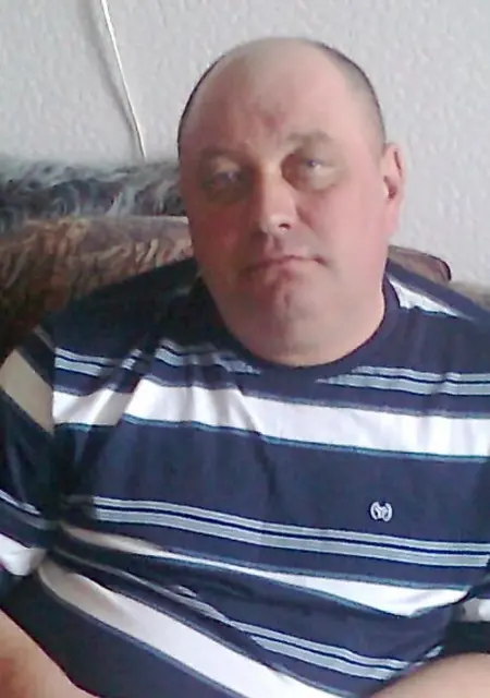 Mihail из Саратова, ищу на сайте знакомства на одну ночь