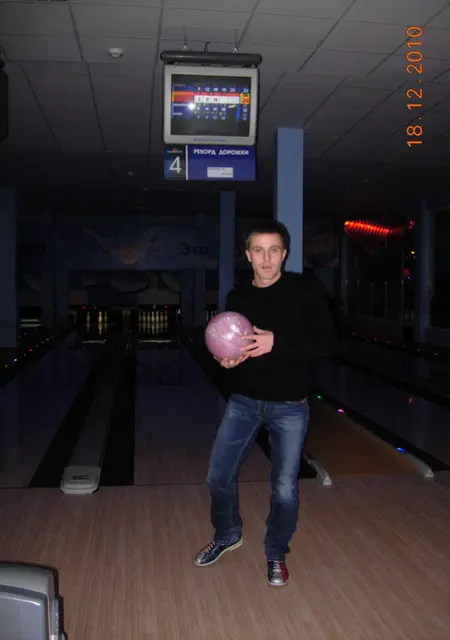 Я Игорь, 43, знакомлюсь на одну ночь в Усть-Илимске