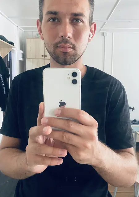 Alexandr из Зверева, мне 31, познакомлюсь для приятного времяпровождения