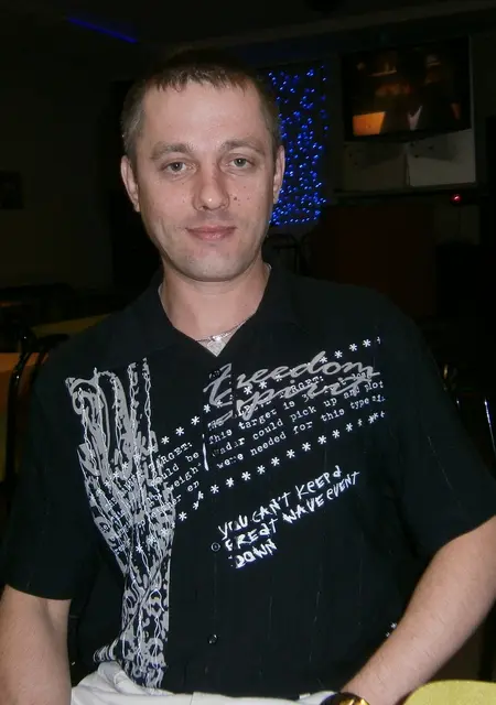 Я Дмитрий, 47, из Рубцовска, ищу знакомства на одну ночь