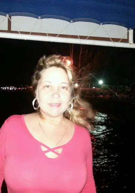 Я Эльза, 45, из Иванова, ищу знакомства без обязательств