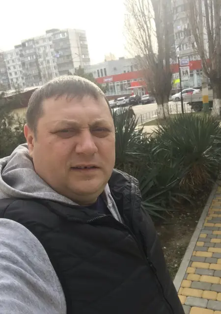 Я Максим, 41, знакомлюсь без обязательств в Пскове