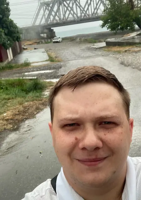 Виктор из Владикавказа, мне 28, познакомлюсь для приятного времяпровождения