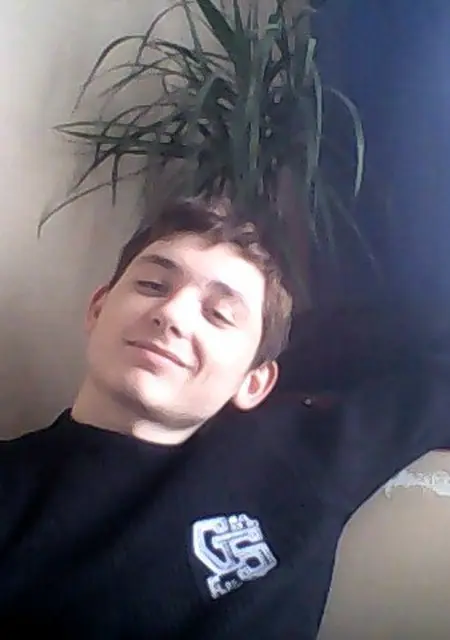 Я Андрей, 31, знакомлюсь без обязательств в Керчи