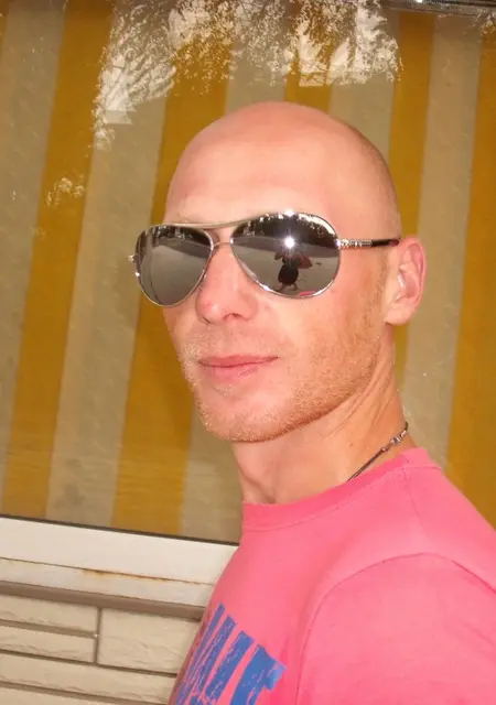 Я Влад, 40, из Одессы, ищу знакомства без обязательств