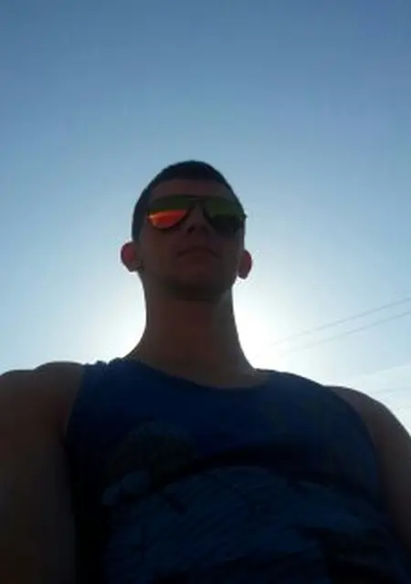 Иван из Павловского Посада, ищу на сайте знакомства на одну ночь