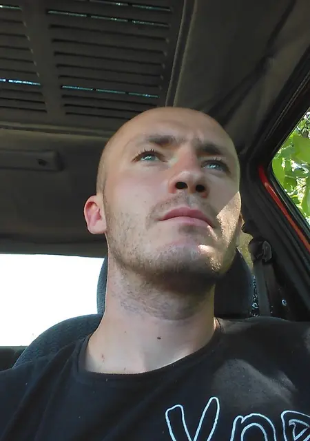 Я Владимир, 33, из Лабинска, ищу знакомства без обязательств