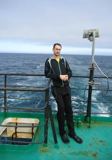 Роман из Партизанска, ищу на сайте знакомства на одну ночь