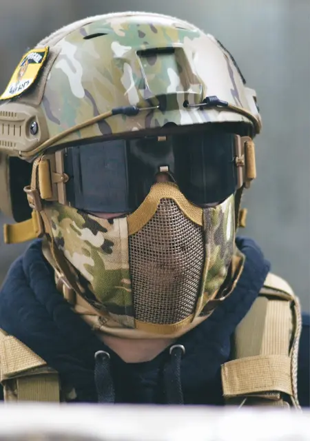 Я Арсений, 20, из Челябинска, ищу знакомство для открытые отношения