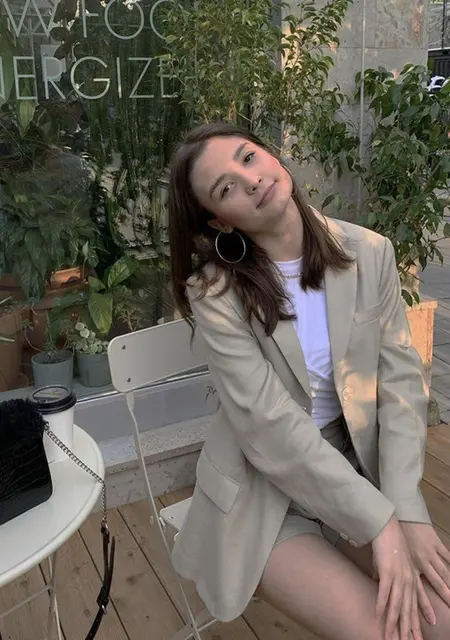 Агния из Сочи, мне 23, познакомлюсь для общения