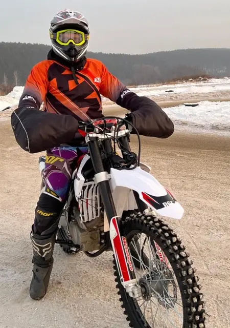 Сергей из Екатеринбурга, мне 40, познакомлюсь без обязательств