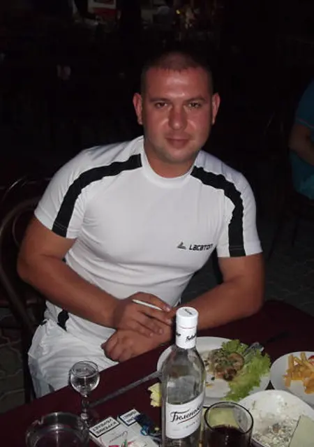 Ivan из Приморско-Ахтарска, ищу на сайте знакомства на одну ночь