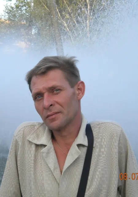 Я Влад, 47, из Йошкар-Олы, ищу знакомства без обязательств