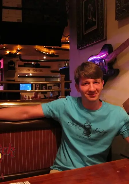 Серега из Домодедова, ищу на сайте знакомства на одну ночь