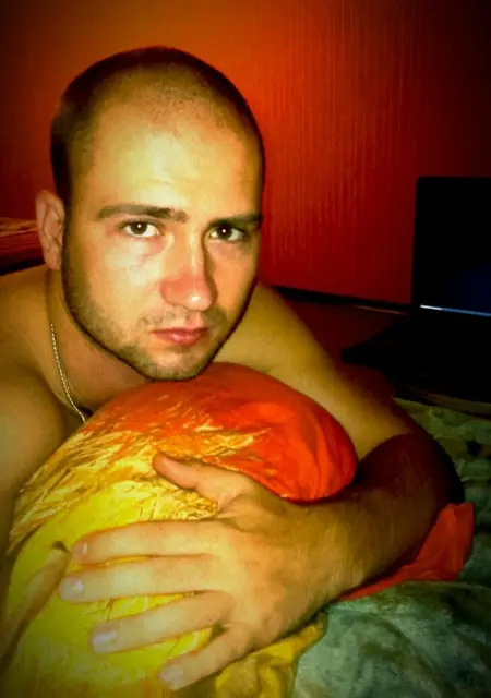 Егор из Одинцова, мне 33, познакомлюсь на одну ночь