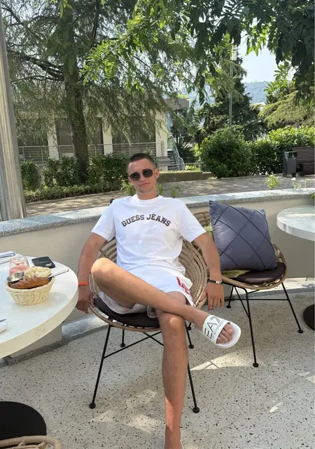 Я Александр, 33, из Тамбова, ищу знакомства без обязательств