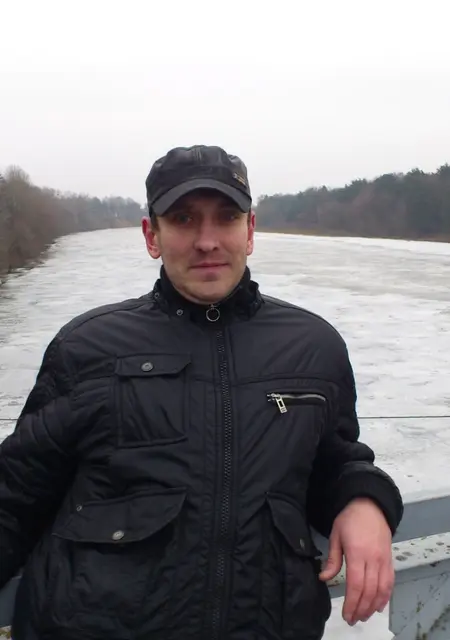 Денис из Гродно, ищу на сайте постоянные отношения