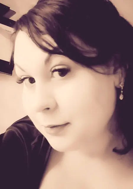 Я Виктория, 35, знакомлюсь на одну ночь в Хабаровске