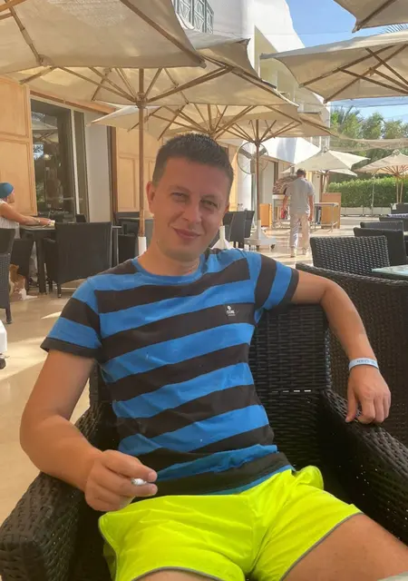 Я Дмитрий, 38, знакомлюсь без обязательств в Москве