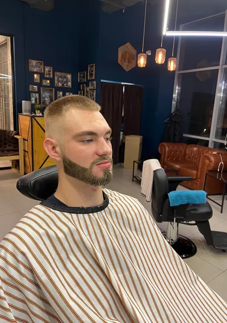 Я Артем, 20, знакомлюсь на одну ночь в Тамбове