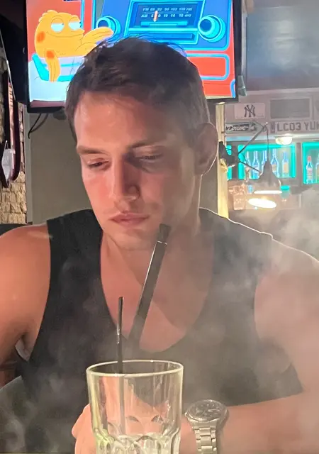 Евгений из Москвы, мне 29, познакомлюсь для дружбы