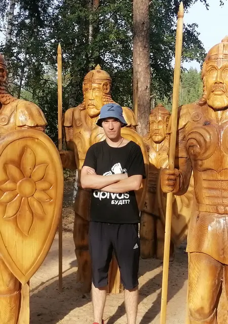 Я Егор, 24, из Гусь-Хрустального, ищу знакомства без обязательств