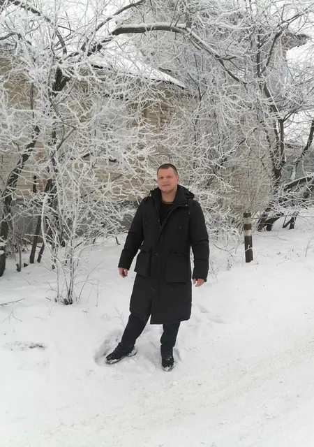 Виктор из Костромы, мне 47, познакомлюсь на одну ночь