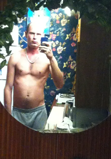 Рома из Тихорецка, мне 42, познакомлюсь для дружбы