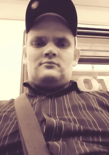 Михаил из Архангельска, ищу на сайте знакомства на одну ночь