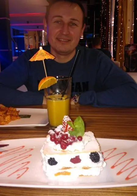 Я Vova, 43, из Пушкина, ищу знакомство для постоянных отношений