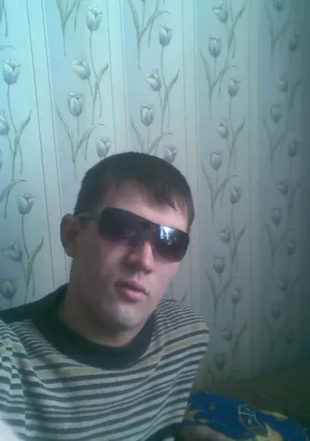 Я Макс, 40, из Иркутска, ищу знакомство для постоянных отношений