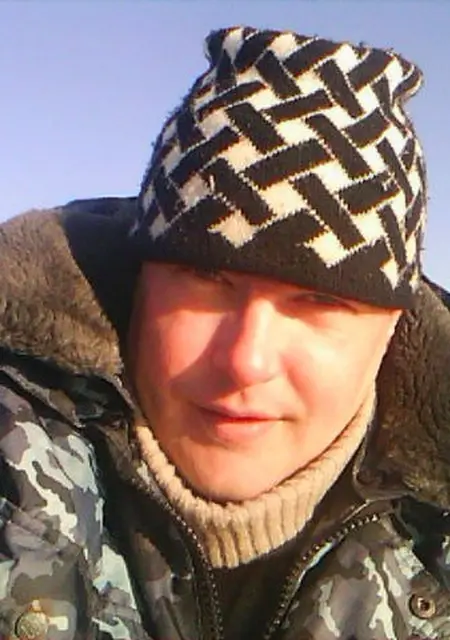 Александр из Холмска, ищу на сайте постоянные отношения