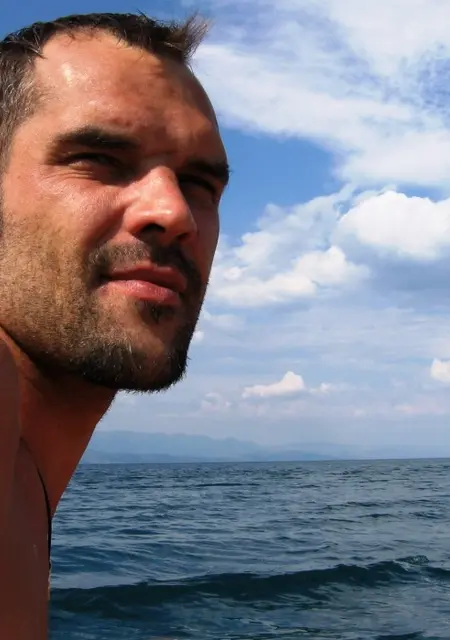 Иван из Нахабина, мне 49, познакомлюсь для общения