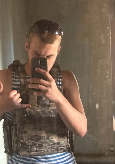 Я Даниил, 20, из Костромы, ищу знакомства без обязательств