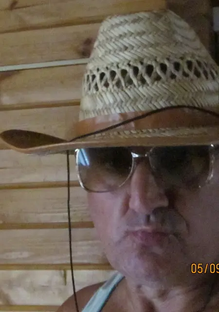 Юрий из Москвы, ищу на сайте знакомства без обязательств