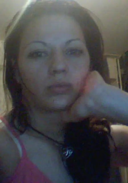 Я Марина, 23, из Еманжелинска, ищу знакомство для постоянных отношений