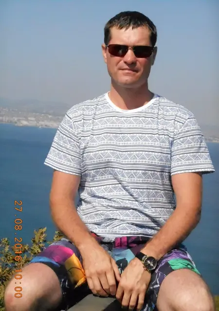 Я Slav, 25, знакомлюсь на одну ночь в Карпинске