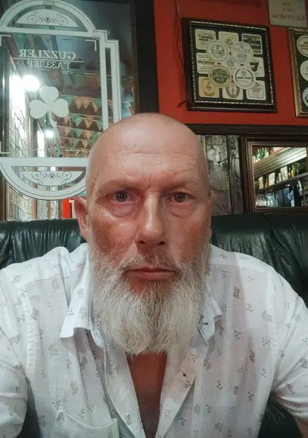 Игорь из Таганрога, ищу на сайте знакомства на одну ночь