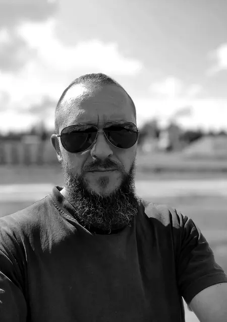 Я Anatol, 42, из Киришей, ищу знакомство для общения