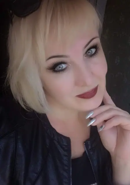 Я Ирина, 46, из Симферополя, ищу знакомства на одну ночь