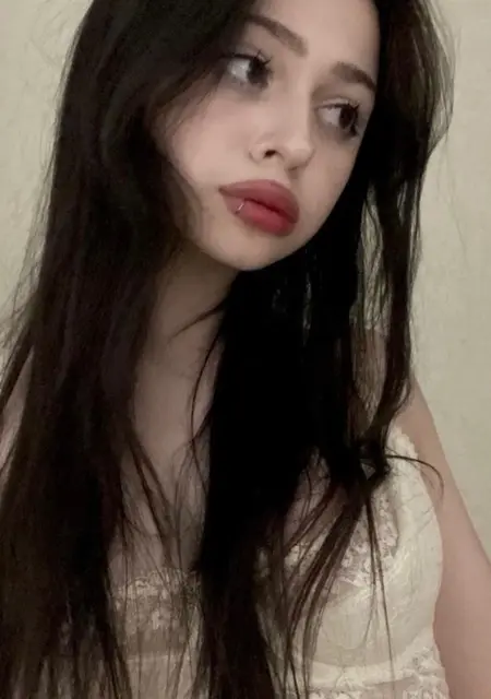 Соня из Калининграда, мне 21, познакомлюсь для общения