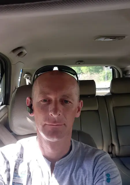 Я Алексей, 45, из Калуги, ищу знакомства без обязательств