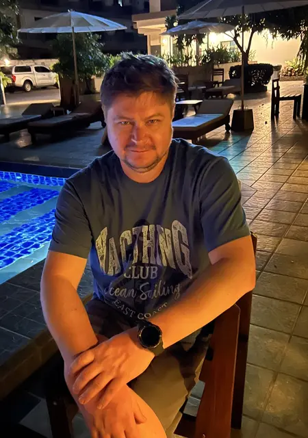 Максим из Новосибирска, мне 45, познакомлюсь без обязательств