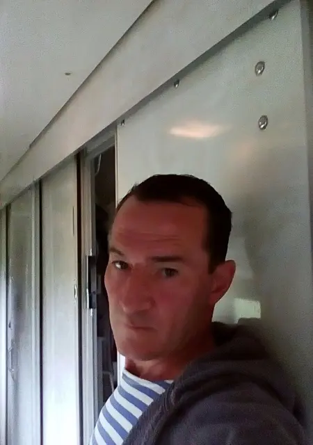 Николай из Тихвина, ищу на сайте постоянные отношения