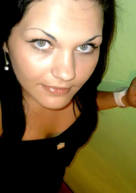 Алёна из Кирова, мне 19, познакомлюсь для дружбы