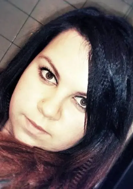 Я Лилия, 21, из Уссурийска, ищу знакомство для постоянных отношений