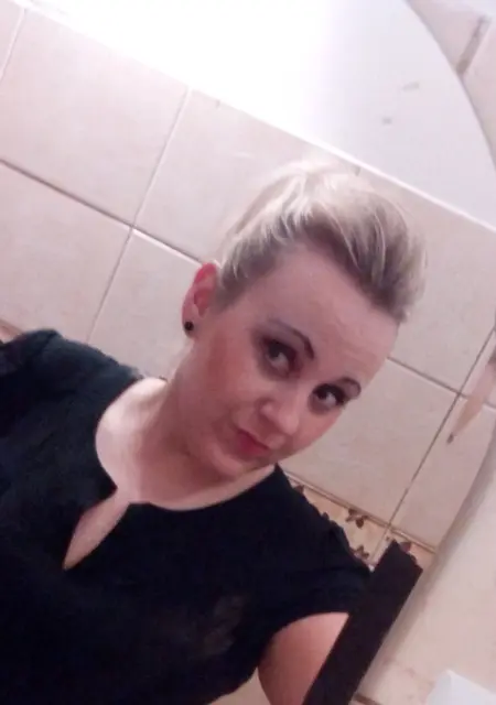 Елена из Климовска, ищу на сайте знакомства без обязательств