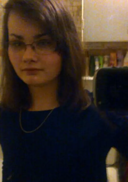 Екатерина из Новочеркасска, ищу на сайте постоянные отношения