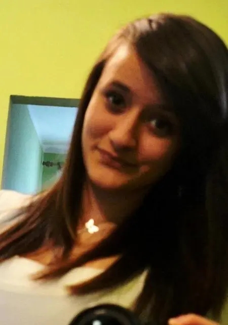 Я Жанна, 18, из Ирбита, ищу знакомство для постоянных отношений