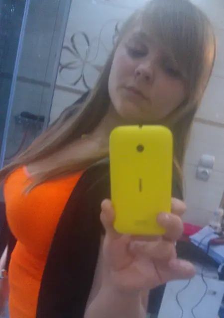 Варвара из Белоозёрского, мне 18, познакомлюсь для постоянных отношений